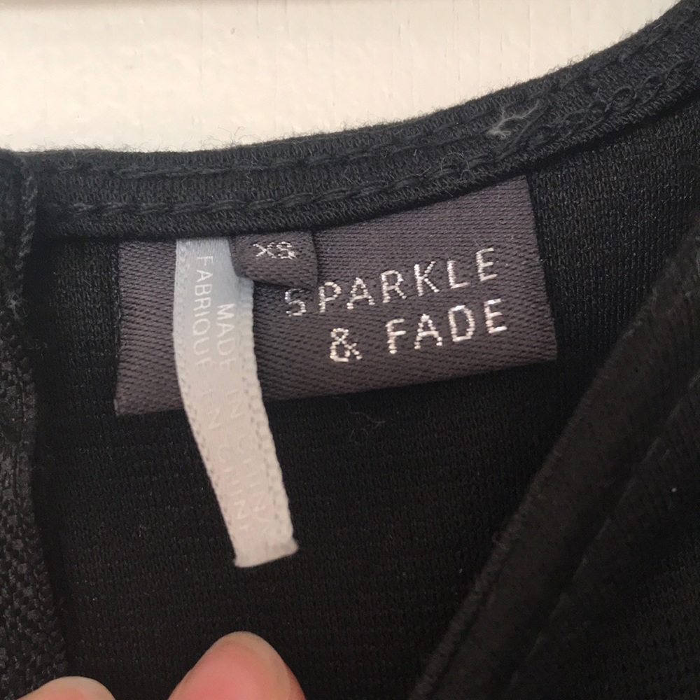 Black peplum top XS - Picture 2 of 5